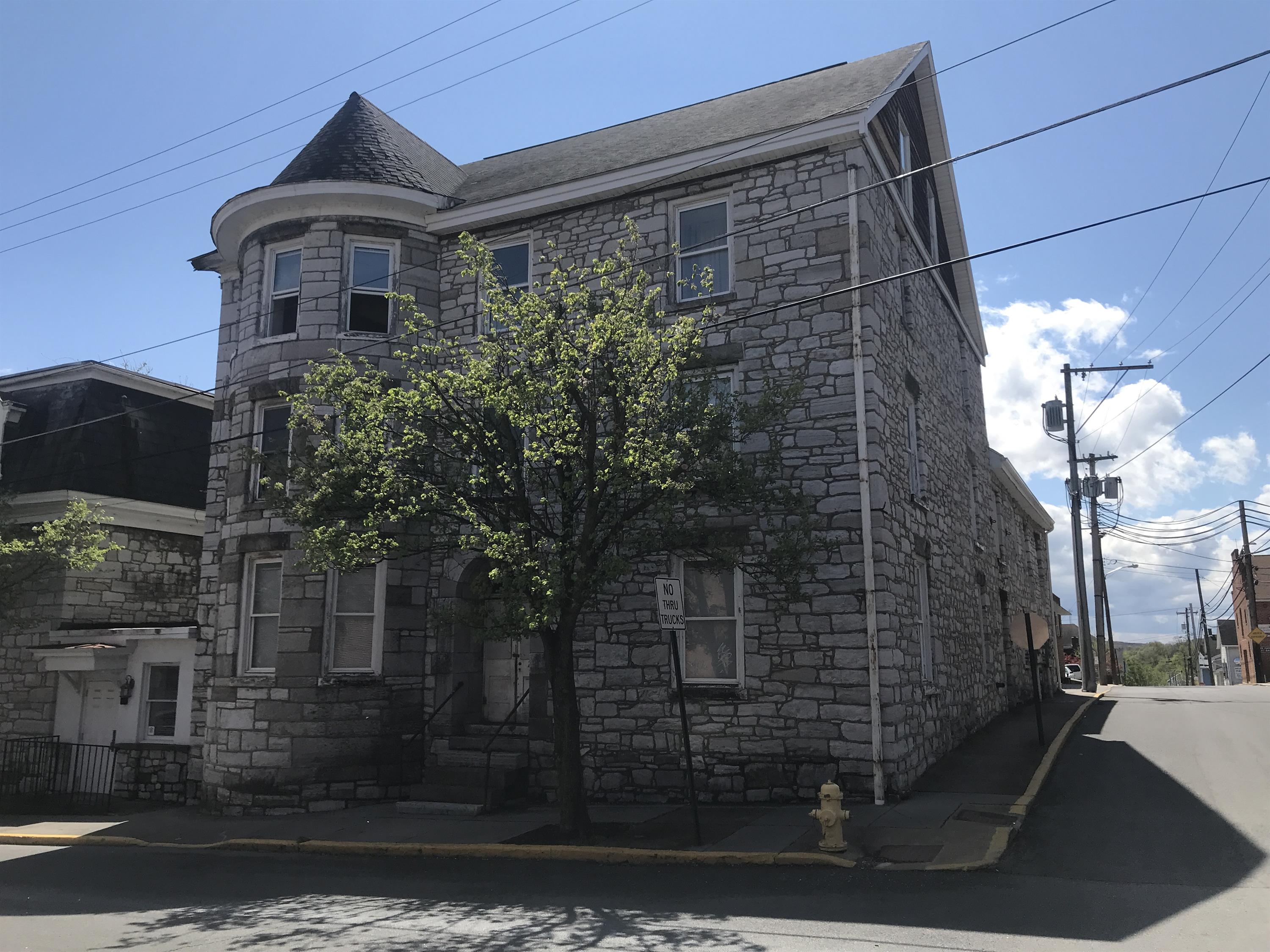 200 East King Street - C