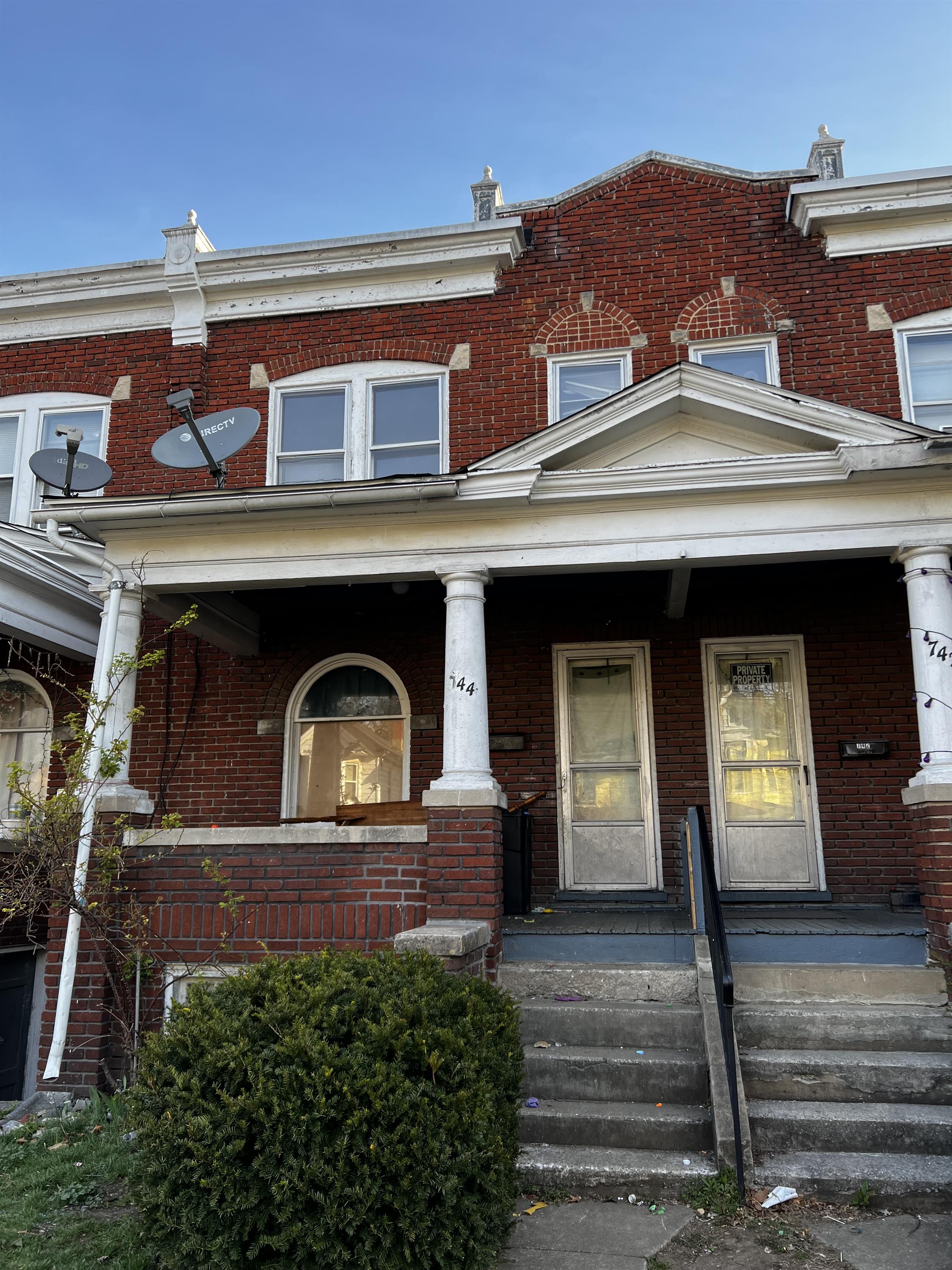 744 West King Street